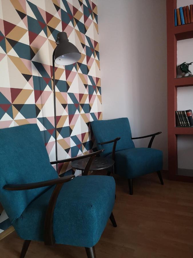 Hotello Apartmanhaz Es Panzio ซาลาแอแกร์แซค ภายนอก รูปภาพ