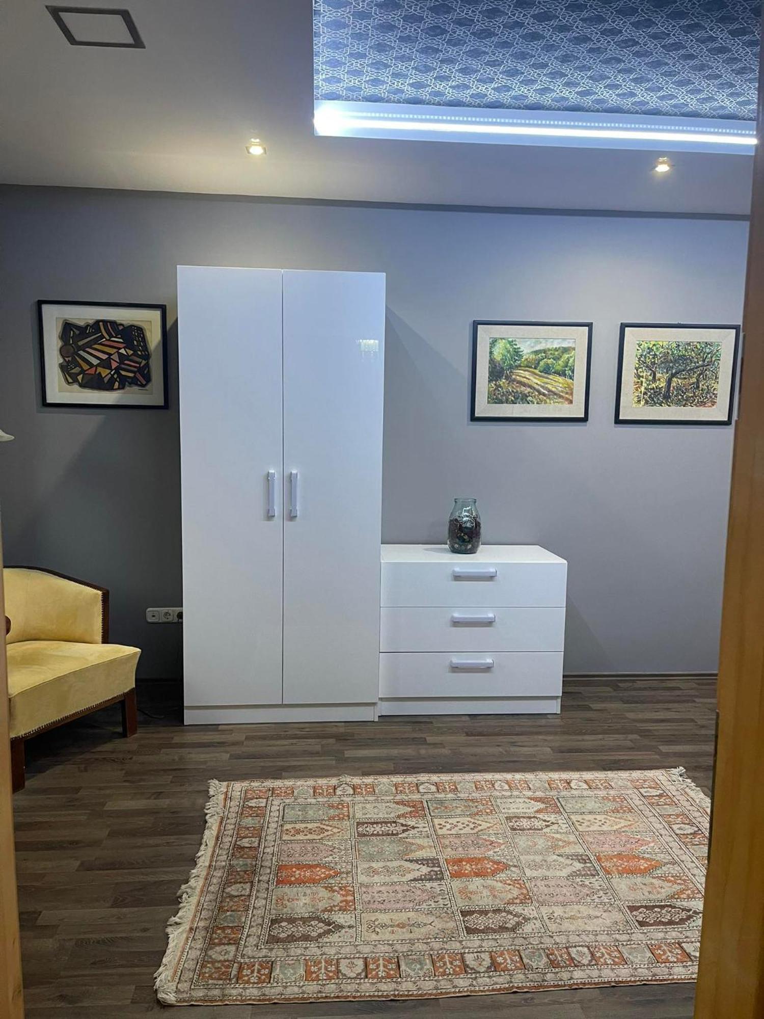 Hotello Apartmanhaz Es Panzio ซาลาแอแกร์แซค ภายนอก รูปภาพ